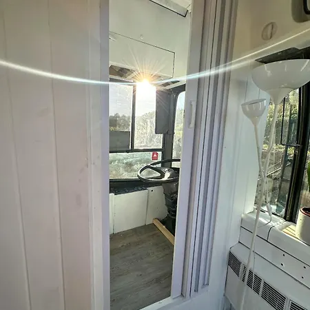 Ericeira Magic Bus With Jacuzzi * Carvoeira