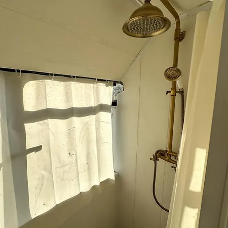 Апартаменты Ericeira Magic Bus With Jacuzzi *